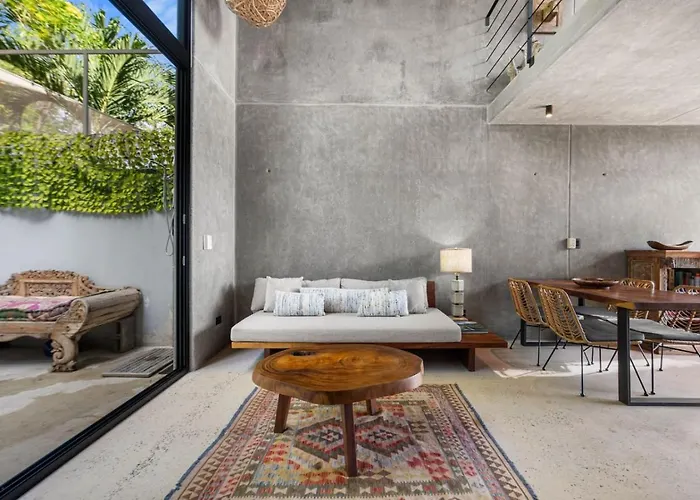 Tl1 Bright Stylish Loft With Views Apartment *